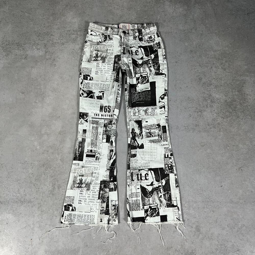Low Rise Flare BDG Vintage Collage Black & White Women's Size 26 Jeans Bootcut